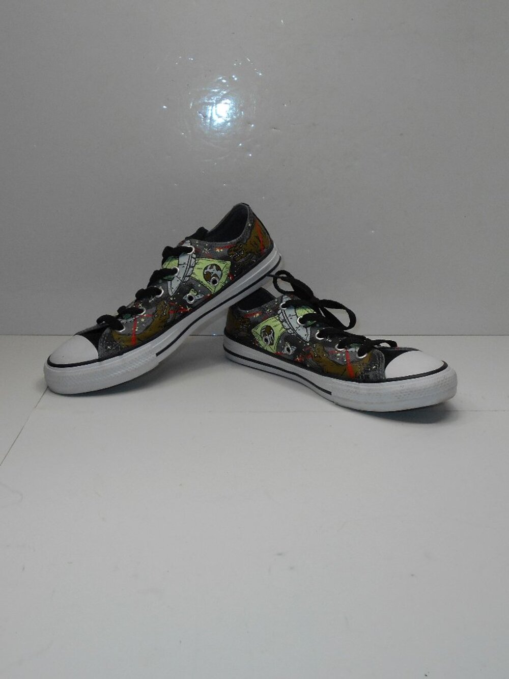 Kids Converse DINOVERSE Chuck Taylor All Star 665392C Size 2.5 JUNIOR Dinosaurs